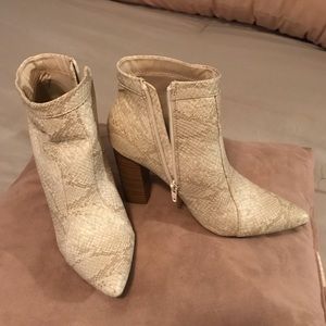 Ankle boots